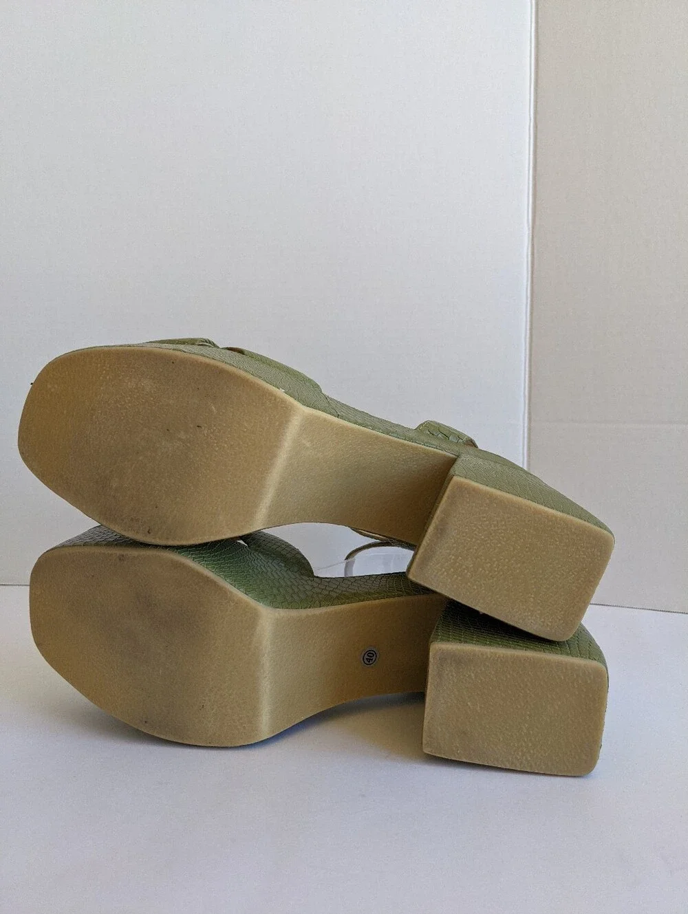 ALTA  Loretta Green Leather Platform Sandals 40